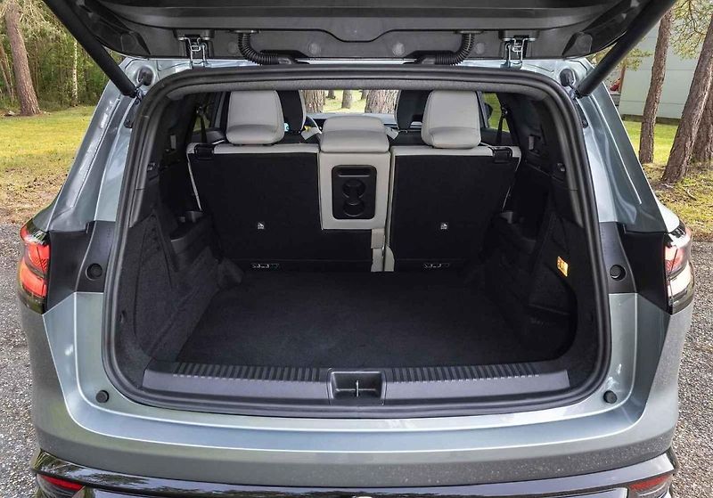 Renault Espace jezdí teď skutečně tiše a pohodlně.