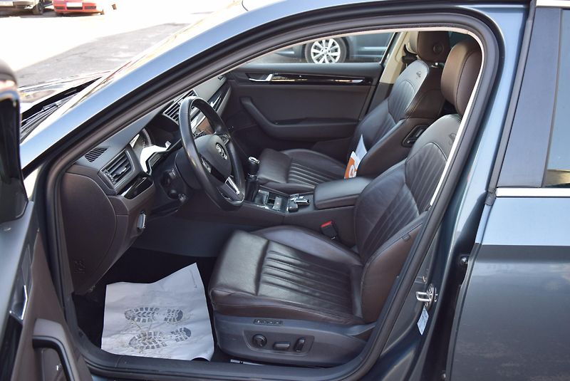 Škoda Superb (2017) 2.0TDI 110kw 4x4 L&K PAN TAŽNÉ - fotka 24 z 50