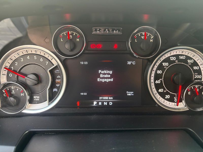 Dodge RAM (2018) DODGE RAM 5,7 HEMI - fotka 4 z 13