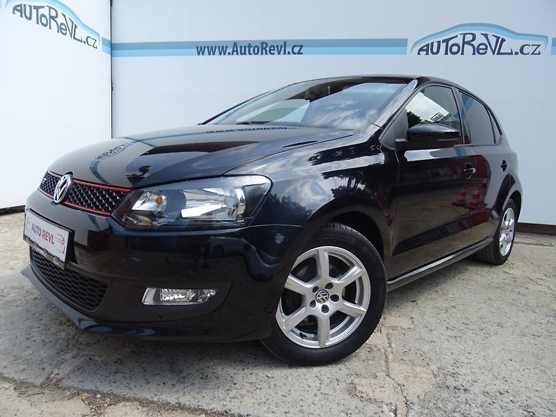 Volkswagen Polo (2011) 1.4i,63kW,s.kniha,klima,ALU - fotka 2 z 23
