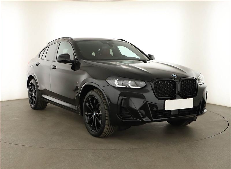 BMW X4 (2024) xDrive20d - fotka 1 z 21