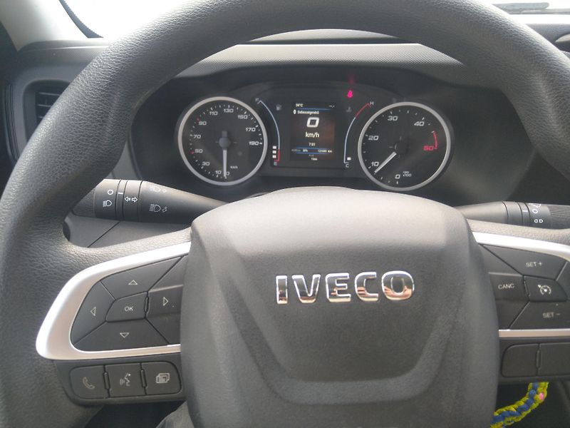 Iveco Daily 35S180  3,0L d.4.3m š-2.14 - fotka 3 z 9