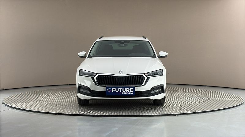Škoda Octavia 2.0 TDI Ambition Combi - fotka 3 z 27