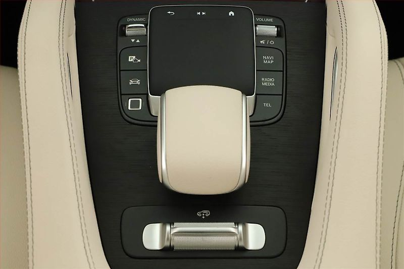 Mercedes-Benz GLE (2026) 450 - fotka 13 z 31