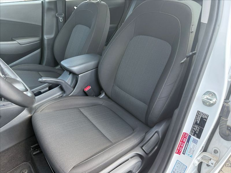 Hyundai Kona 1,0 T-GDI COMFORT ČR - fotka 8 z 15