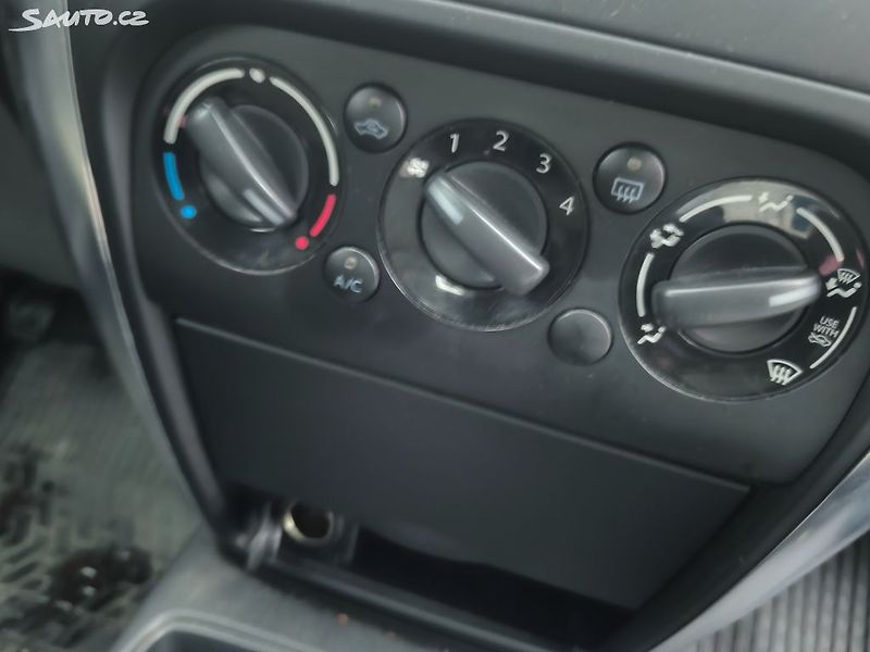 Suzuki SX4 4X4,KRÁSNÝ,95KM,1MAJ74L,VÝBAVA - fotka 10 z 22
