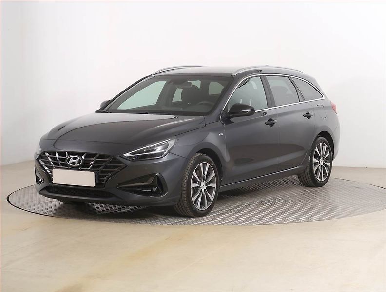 Hyundai i30 (2022) 1.5 T-GDI MHEV, Serv.kniha - fotka 2 z 19