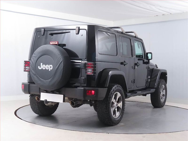 Jeep Wrangler (2018) 3.6 V6 - fotka 5 z 15