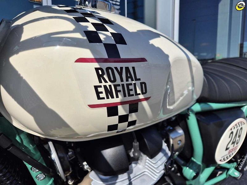 Royal Enfield Interceptor 650 (2026) Interceptor BEAR 650 - fotka 15 z 85