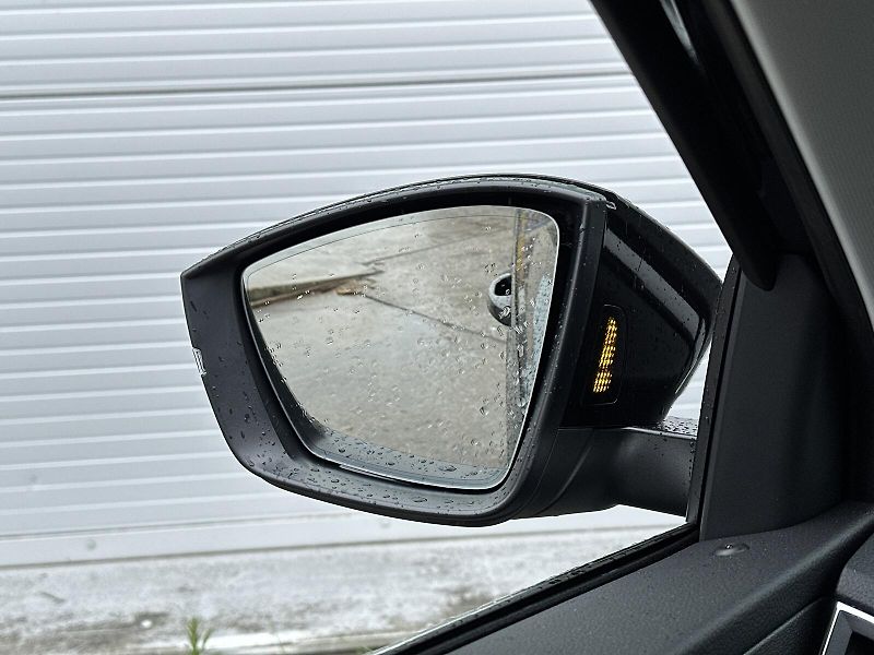 Škoda Karoq 1.5TSi DSG 150PS Matrix-LED V. - fotka 9 z 49