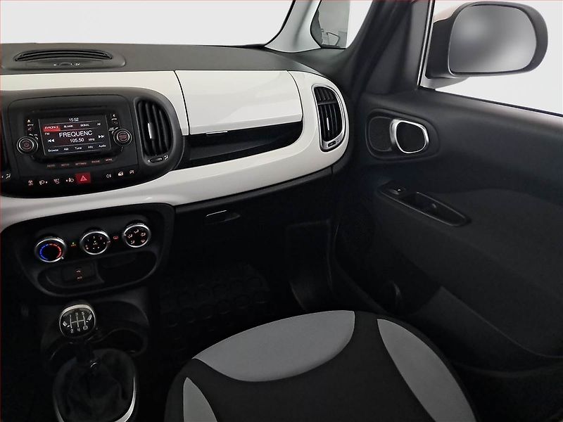 Fiat 500L (2013) 1.3 MultiJet, Serv.kniha - fotka 8 z 17