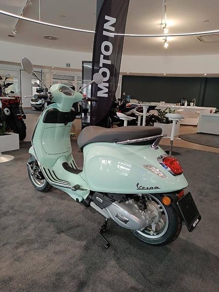Vespa Primavera 125 3V ABS (2025) E5+ Verde Amabile - fotka 14 z 16