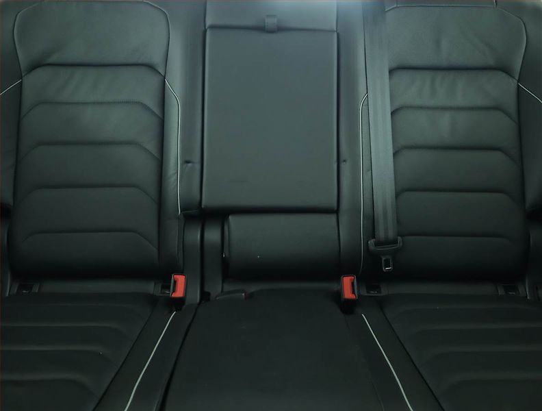 Volkswagen Tiguan (2022) R-Line 2.0 TSI - fotka 10 z 19