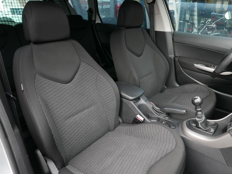 Peugeot 308 1,6 HDI 80kW SW Panorama Sport - fotka 25 z 40