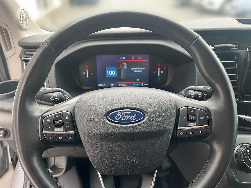 Ford Transit (2024) Trend 350 L2H2 Van BEV 68kWh  - fotka 8 z 12