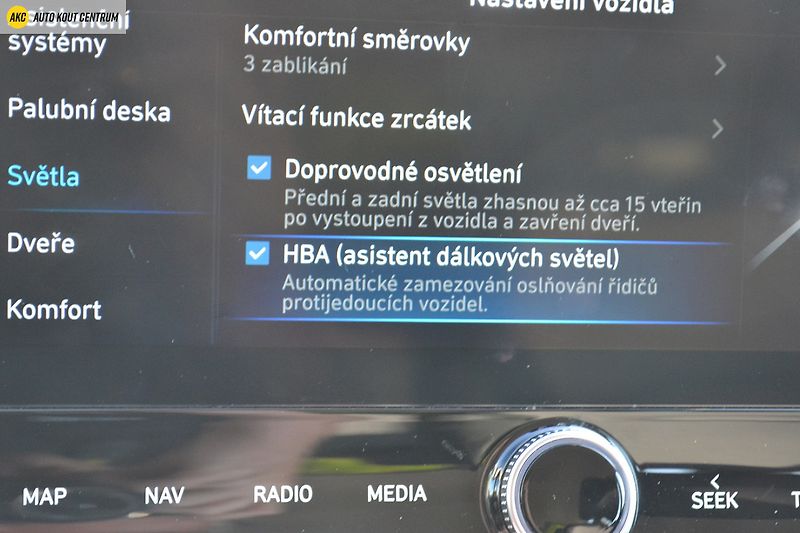 Hyundai i30 WG 1,5I MT SMART FL NAVI - fotka 27 z 45