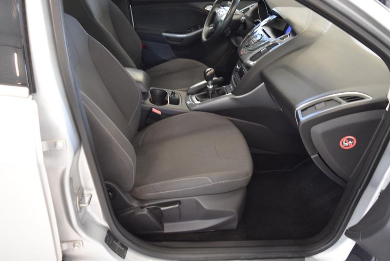 Ford Focus 1.6 TDCI CEBIE - fotka 11 z 34