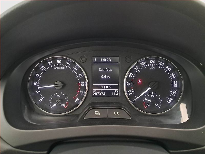 Škoda Rapid (2015) Spaceback 1.6 TDI, ČR,1.maj - fotka 11 z 18