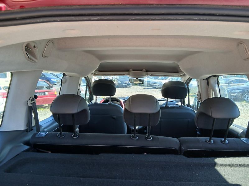 Citroën Berlingo 1.6 HDI, ALU - fotka 29 z 31