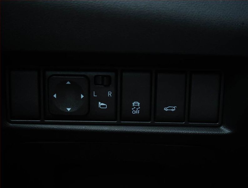 Dongfeng T5 EVO (2024) Luxury 1.5 Turbo - fotka 19 z 27