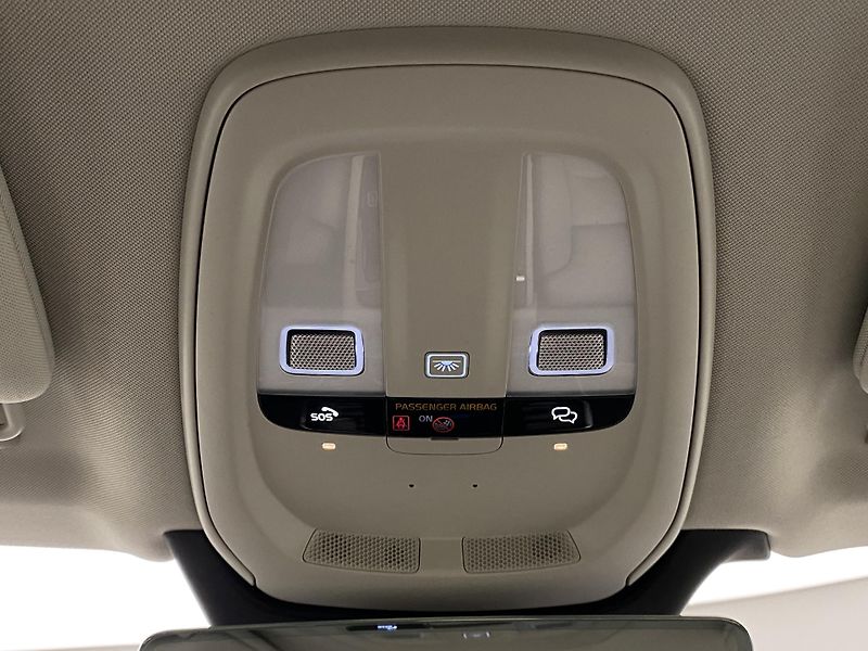 Volvo XC90 B5 AWD PLUS BRIGHT AUT CZ - fotka 32 z 58