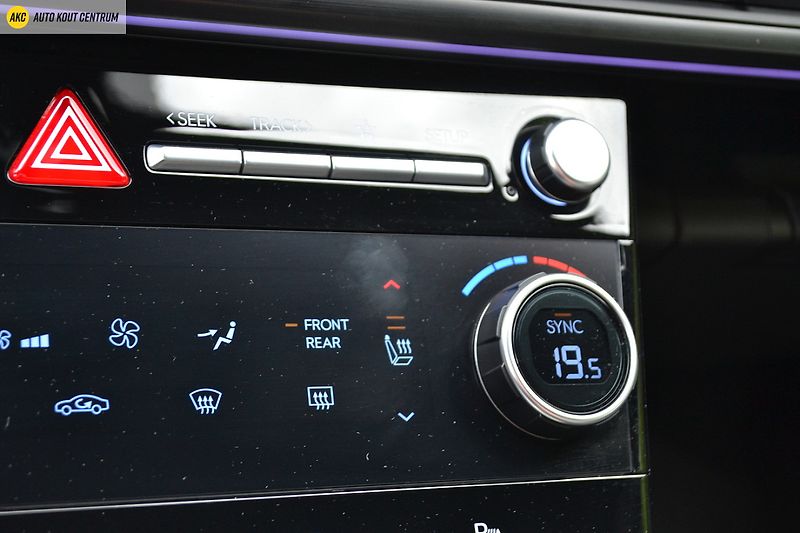 Hyundai Santa Fe 1.6T-GDI HEV 4WD CALLIGRAPHY 7 - fotka 57 z 95