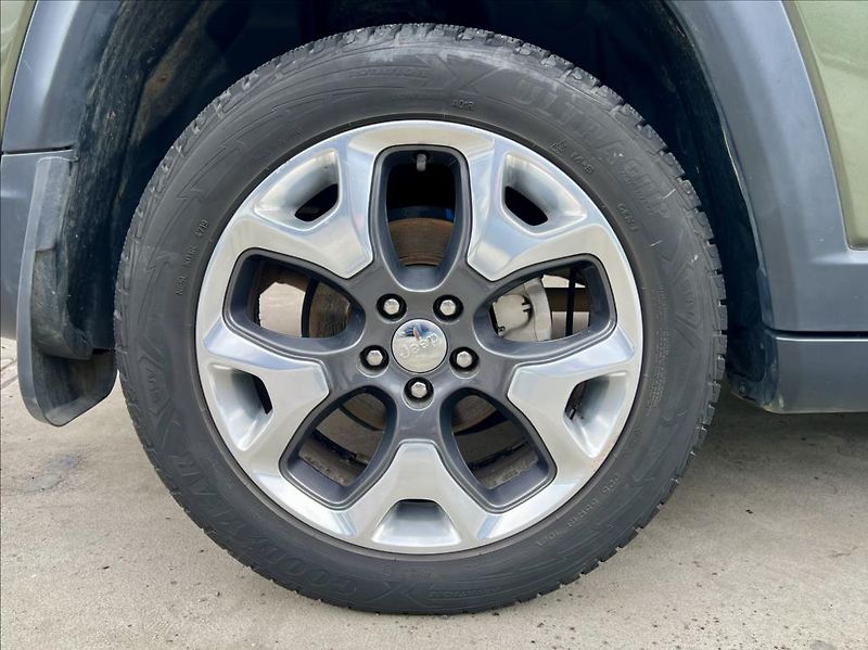 Jeep Compass 1,4 m-Air LIMITED my19 - fotka 44 z 45