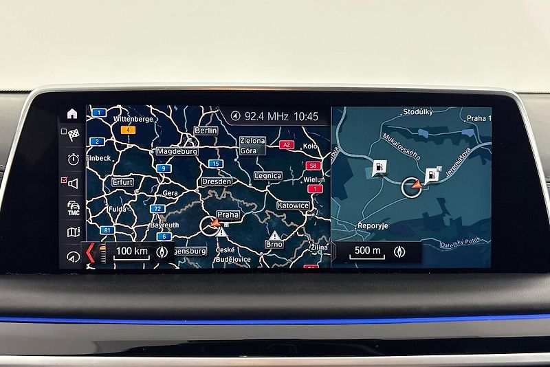 BMW Řada 7 750d xDrive - fotka 21 z 29