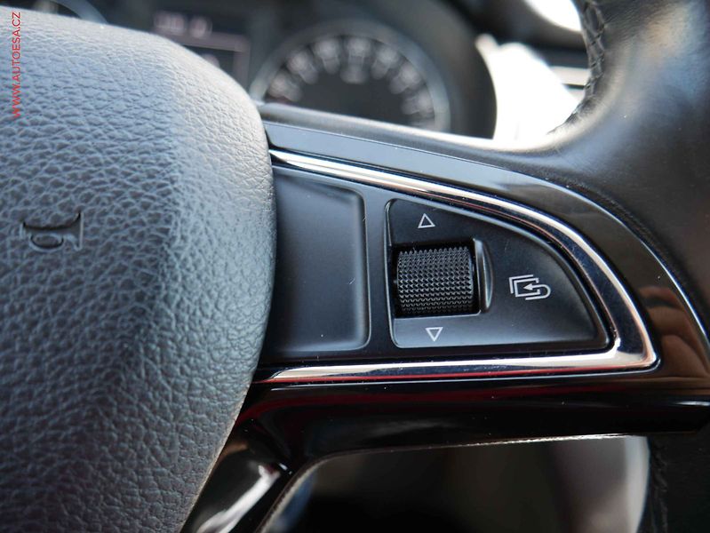 Škoda Octavia (2014) 1.4 G-TEC, ČR, Elegance - fotka 15 z 19