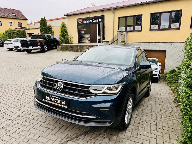 Volkswagen Tiguan (2022) 2,0TDi 110kW LIFE DSG ČR,1.maj - fotka 11 z 19