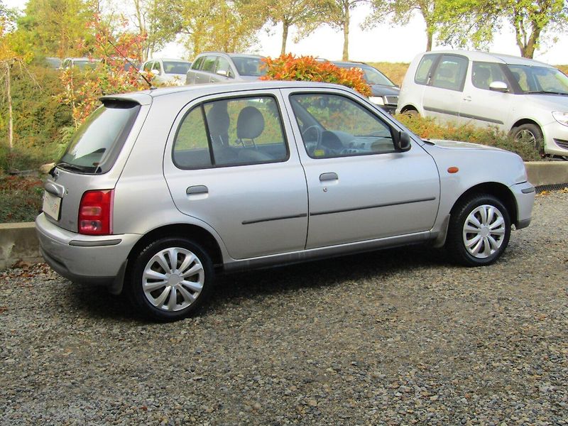 Nissan Micra (2000) 1.0 NCVT CZ PŮVOD - fotka 10 z 31