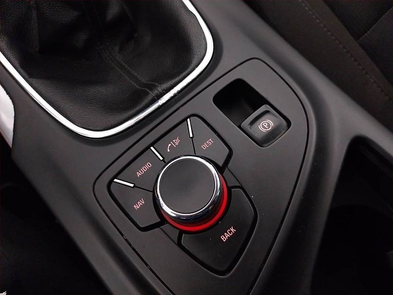 Opel Insignia (2010) 2.0 CDTI, Serv.kniha, po STK - fotka 19 z 19