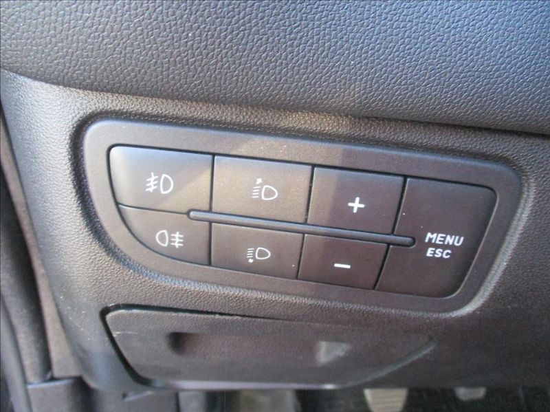 Fiat Punto 1,2 i, aut.klima,servis,1.maj, - fotka 25 z 33