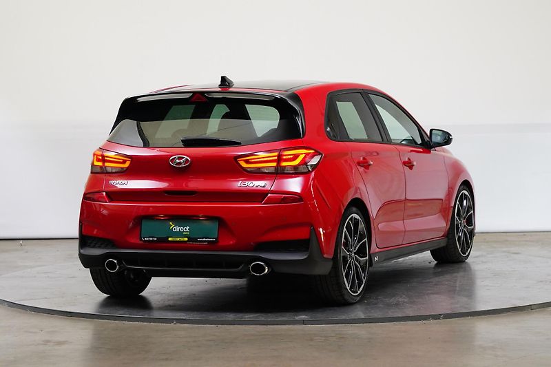 Hyundai i30 - fotka 2 z 25