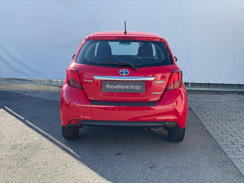 Toyota Yaris 1,5 Trend, Hybrid - fotka 5 z 20