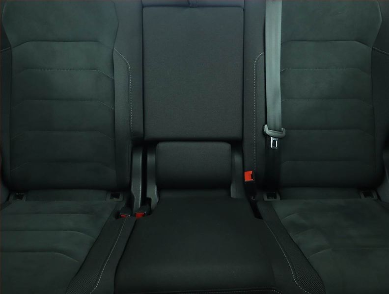Volkswagen Tiguan Allspace (2022) 2.0 TDI - fotka 10 z 17