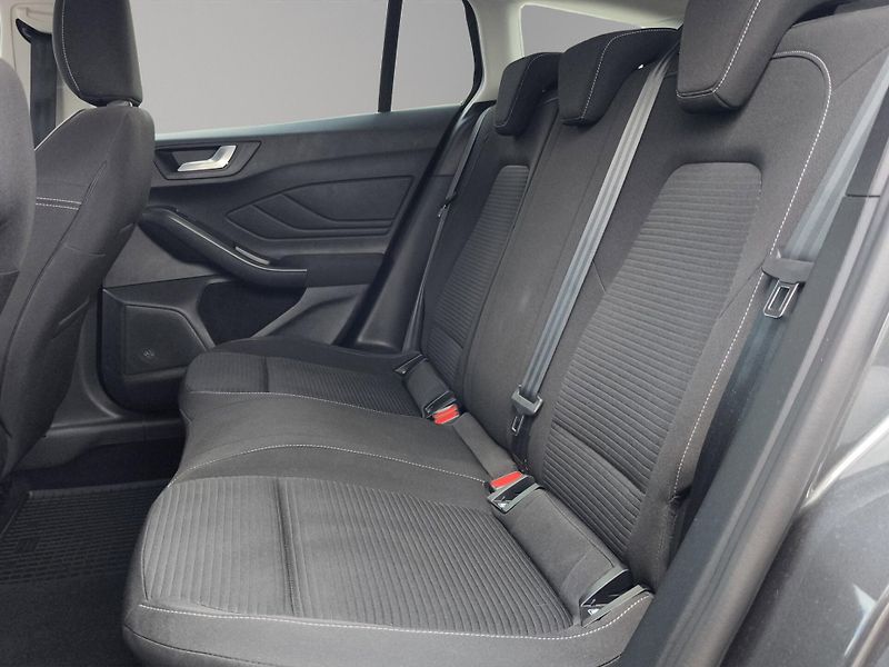 Ford Focus (2023) TITANIUM 1.5 EcoBlue 84kW, ČR, - fotka 25 z 27