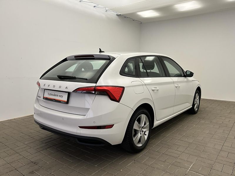 Škoda Scala 1.0 TSI Ambition - fotka 2 z 22