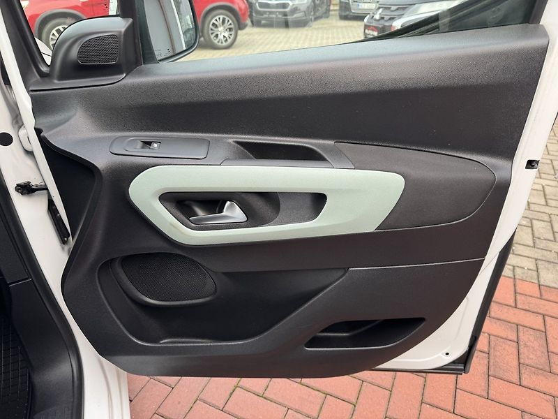 Citroën Berlingo (2020) 1.5BlueHDi Klima Tempomat - fotka 18 z 48