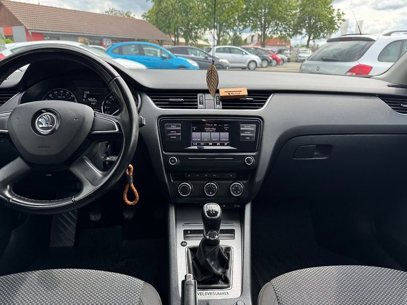 Škoda Octavia (2015) 1.6 TDI 77kW - fotka 18 z 29