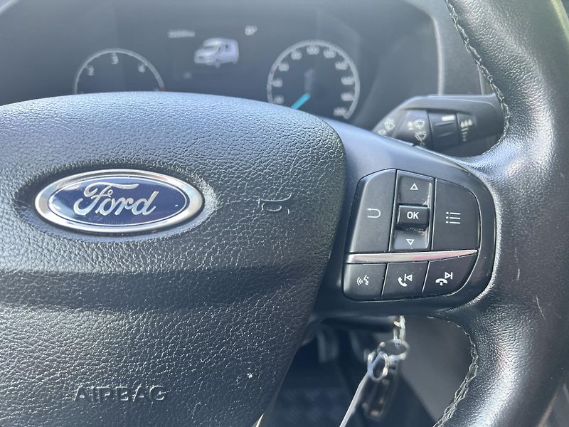 Ford Transit 2.0TDCi 6MÍST AUTOMAT TEMPOMAT - fotka 17 z 33