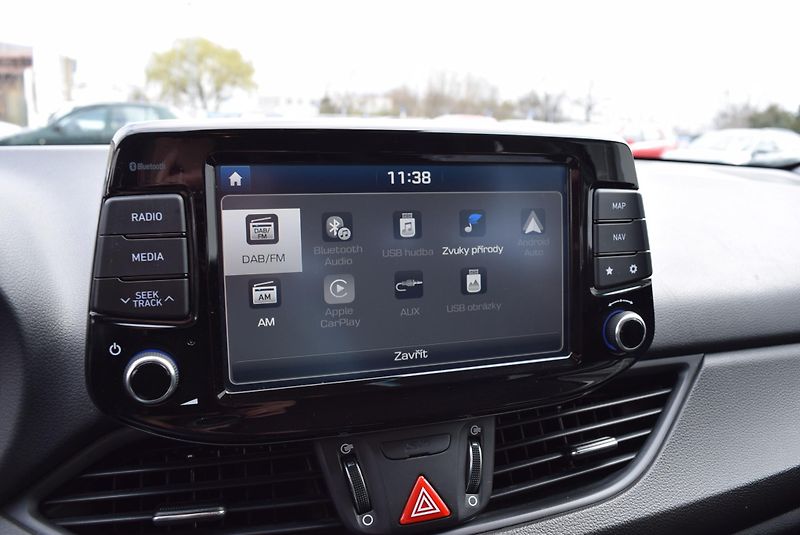 Hyundai i30 (2021) 1.6CRDi 85kw STYLE 7°AUTOMAT - fotka 28 z 49