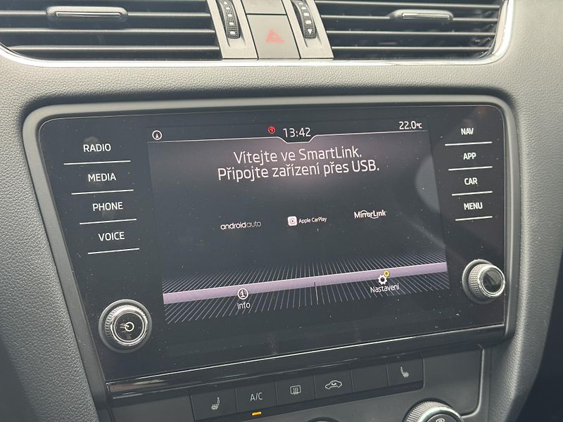Škoda Octavia (2018) III 1.5TSi MAN Ambition+, RZV - fotka 34 z 47