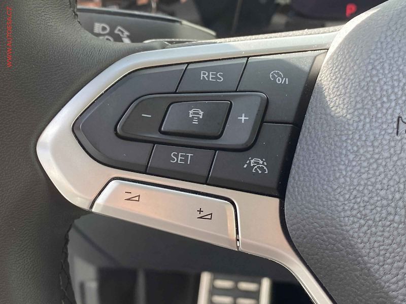 Volkswagen Golf (2022) 2.0 TDi 4x4, Alltrack, DSG - fotka 13 z 20