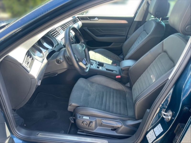Volkswagen Passat 2,0 TDI 110 Elegance AT - fotka 7 z 11