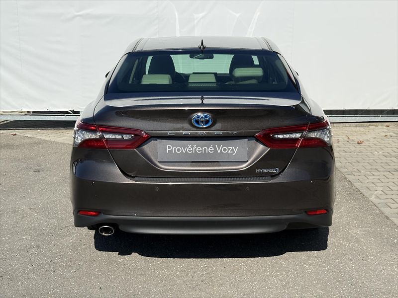 Toyota Camry 2,5 Executive, Hybrid - fotka 5 z 20