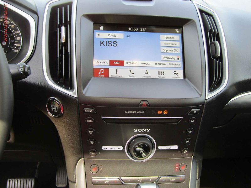 Ford S-MAX (2016) 2.0TDCi, AT, bixen, panor - fotka 20 z 25