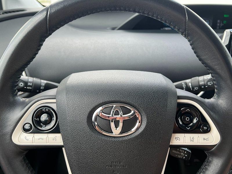 Toyota Prius (2016) 1.8VVT-i HYBRID Kamera! HUD! - fotka 26 z 39