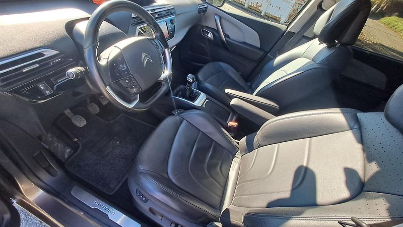 Citroën Grand C4 SpaceTourer 1.5 BLUEHDI BUSINESS LOUNGE - fotka 19 z 28