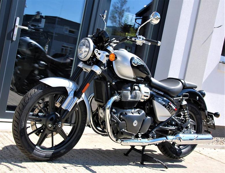 Royal Enfield Super Meteor 650 (2026) - fotka 4 z 25